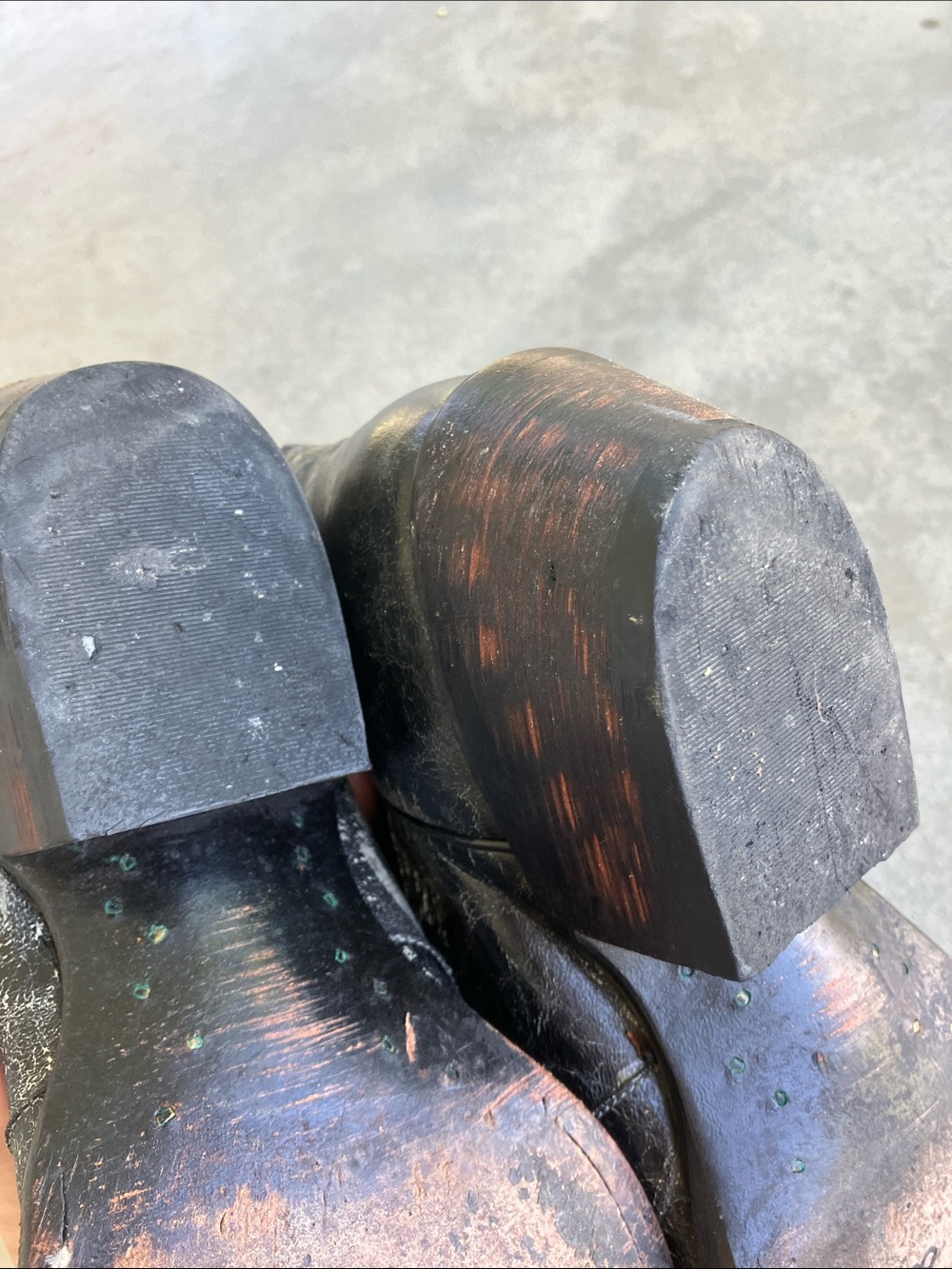 Johnny Ringo Black and Silver Eagle Cowboy Boots, 6.5 - Picture 9 of 11